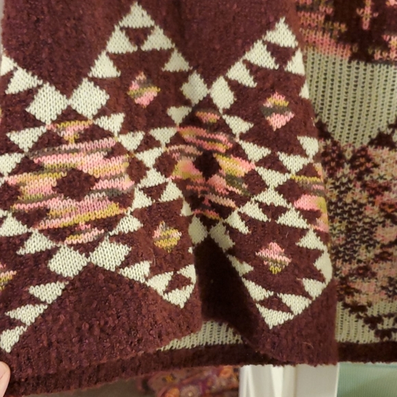 Sweater - Picture 2 of 3